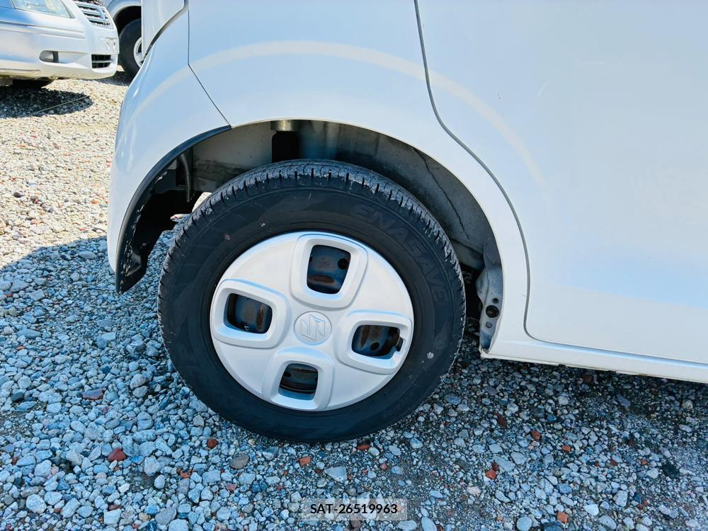 Suzuki ALTO 2019-03 8766465-25