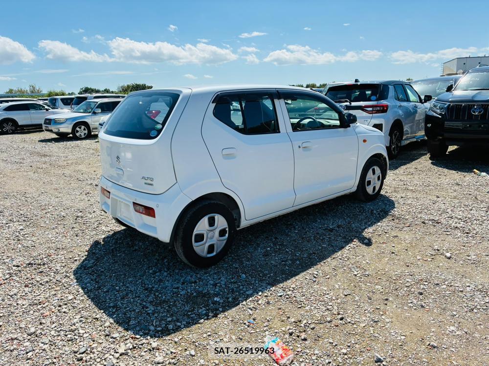Suzuki ALTO 2019-03 8766465-4