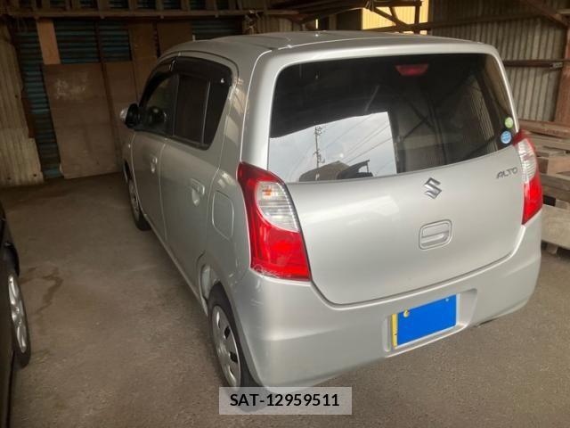 Suzuki ALTO 2011-01 8827728-5