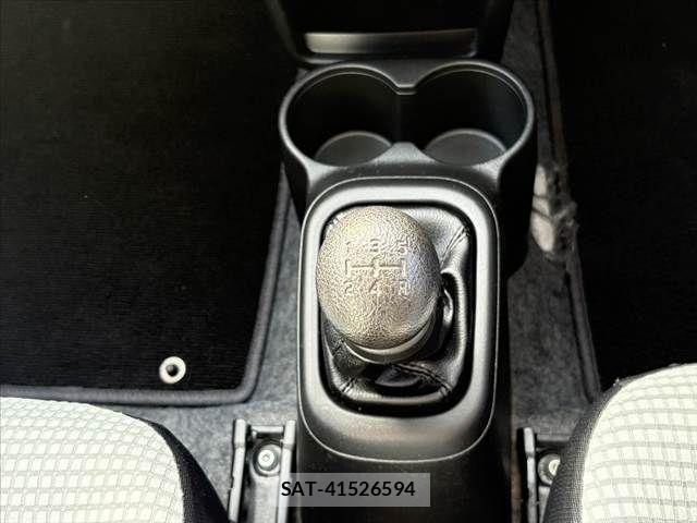 Suzuki ALTO 2015-06 8878593-24