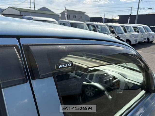 Suzuki ALTO 2015-06 8878593-28