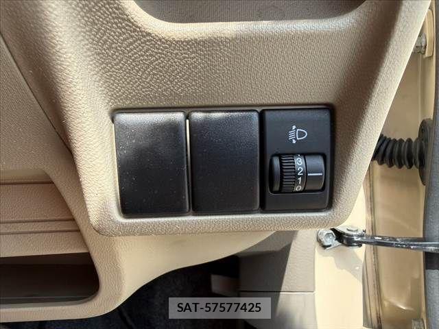 Suzuki ALTO 2013-09 8878602-5