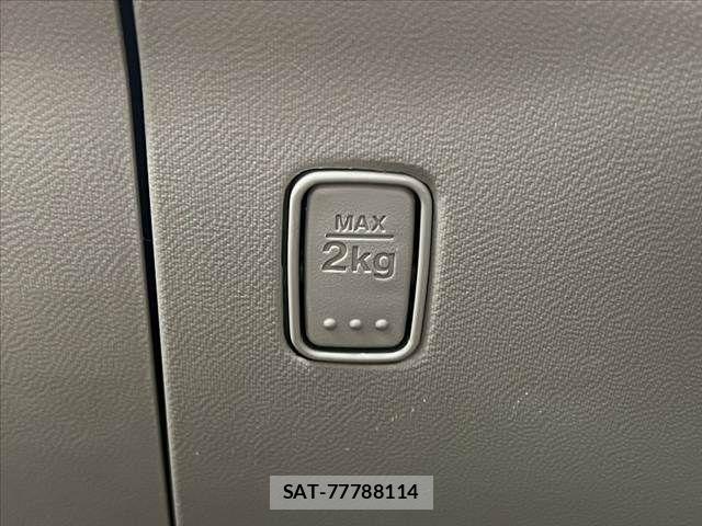 Suzuki ALTO 2013-01 8878601-23