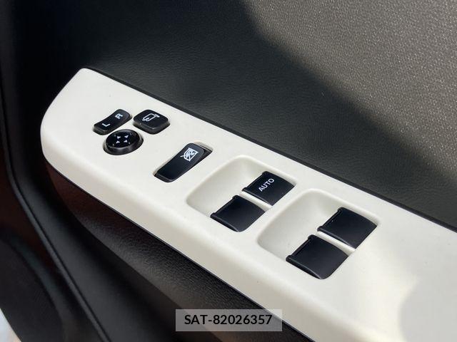 Suzuki ALTO 2015-04 8878596-24