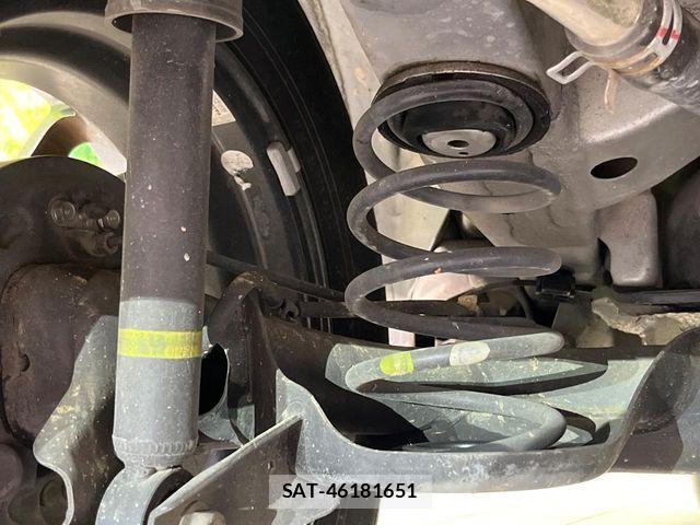 Suzuki ALTO 2018-03 8878589-18