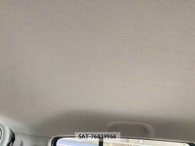 Suzuki ALTO 2012-01 6988010-18