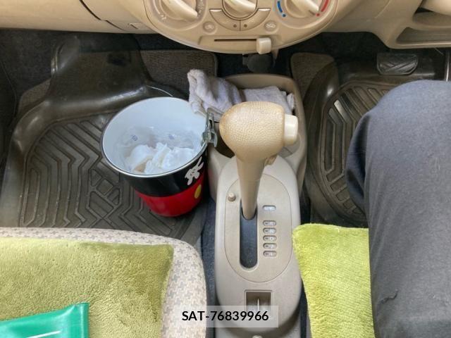 Suzuki ALTO 2012-01 6988010-23