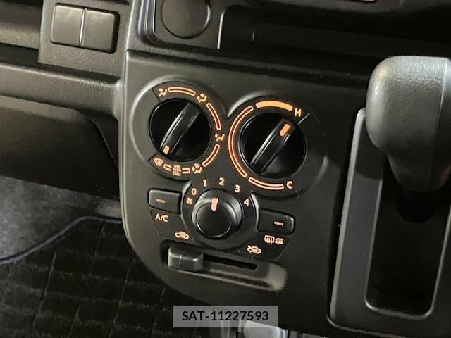 Suzuki ALTO 2022-05 7214519-25