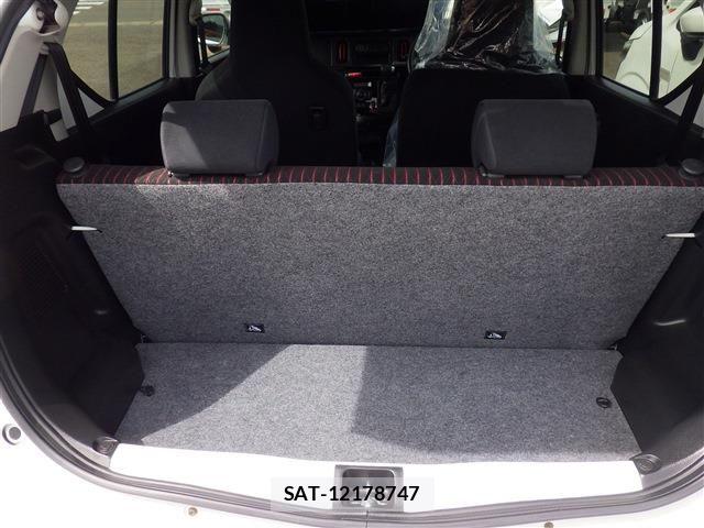 Suzuki ALTO 2015-06 7214507-5