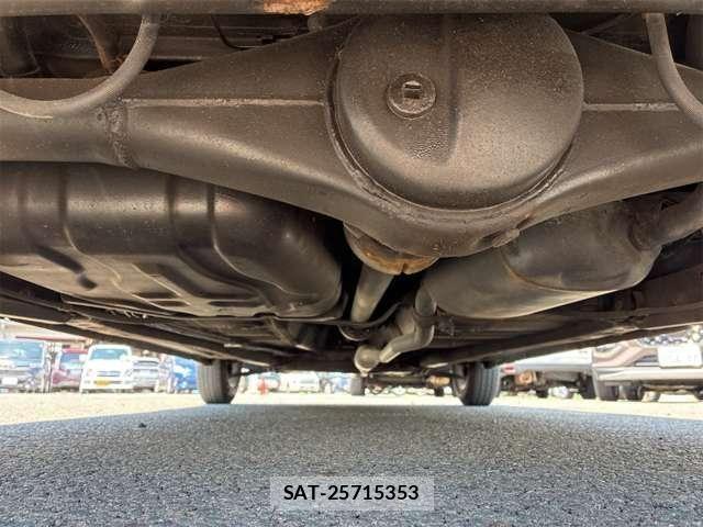 Suzuki ALTO 2016-01 7249764-22