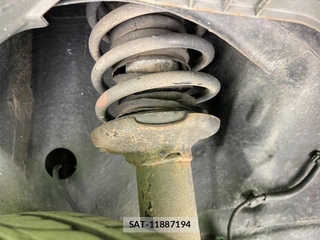 Suzuki ALTO 2016-01 7614835-19