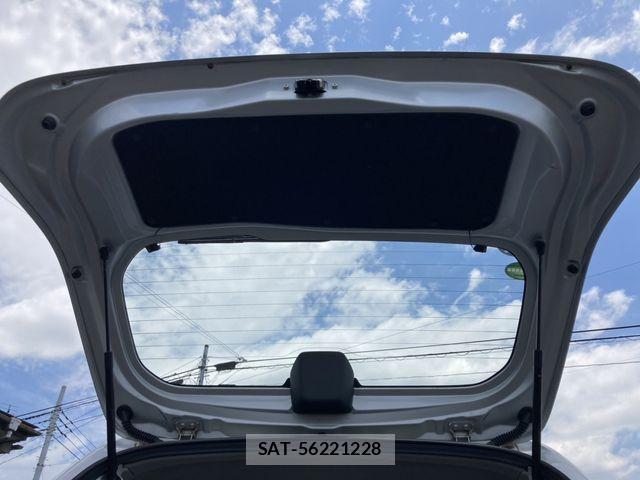 Suzuki ALTO 2018-05 8072755-15