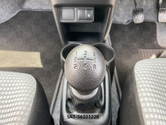 Suzuki ALTO 2018-05 8072755-24