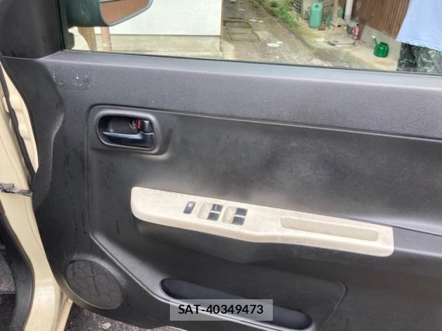Suzuki ALTO 2016-01 8145432-13