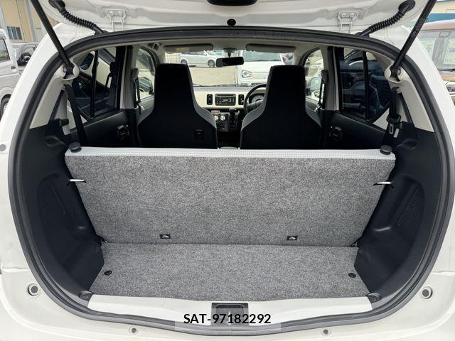 Suzuki ALTO 2017-06 8206208-22