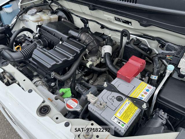 Suzuki ALTO 2017-06 8206208-25