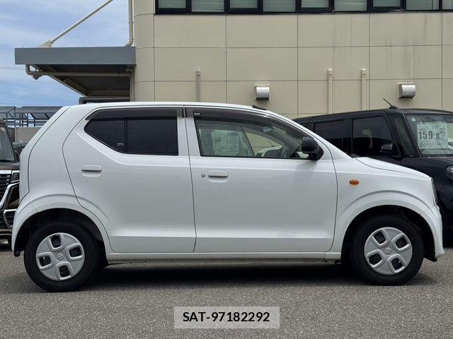 Suzuki ALTO 2017-06 8206208-4