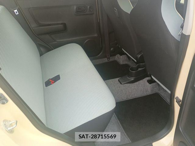 Suzuki ALTO 2016-02 8312893-11