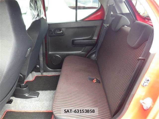 Suzuki ALTO 2015-03 8334734-3