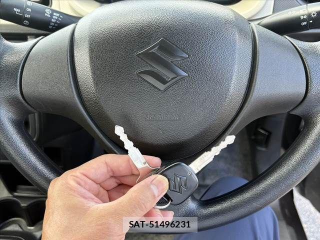 Suzuki ALTO 2019-07 8364626-5