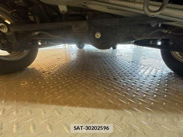 Suzuki ALTO 2015-06 8364624-17