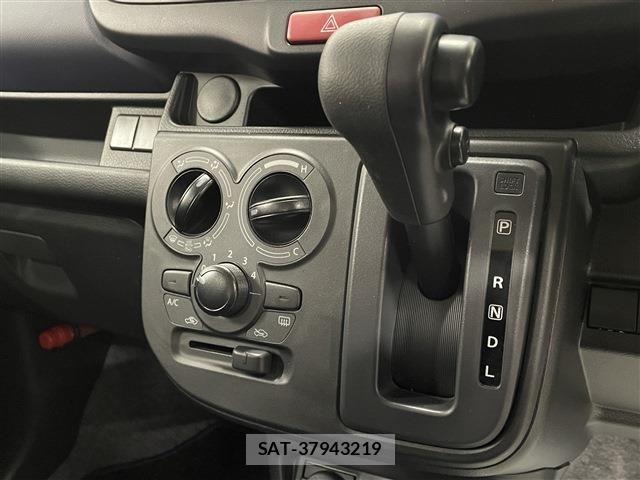 Suzuki ALTO 2023-02 8364621-21