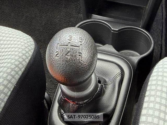 Suzuki ALTO 2015-03 8411143-27