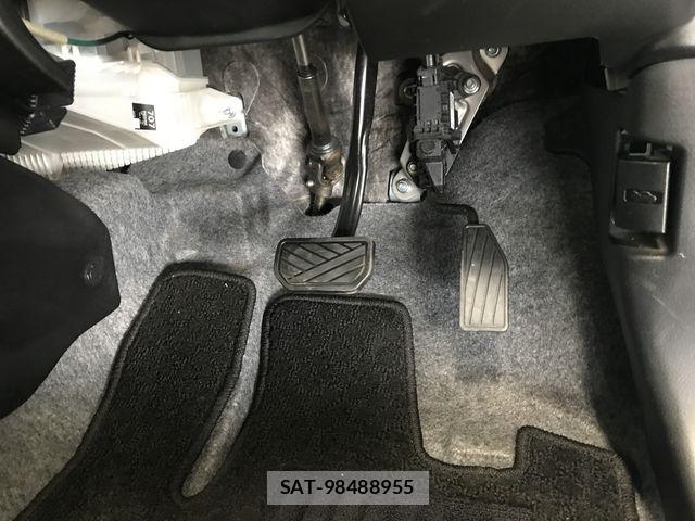 Suzuki ALTO 2018-02 8523437-19