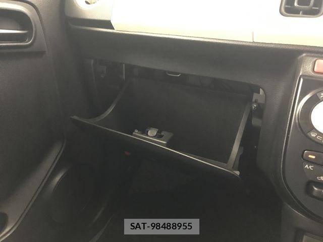 Suzuki ALTO 2018-02 8523437-20