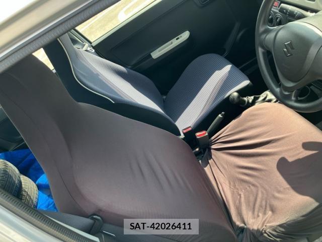 Suzuki ALTO 2019-06 8523436-13