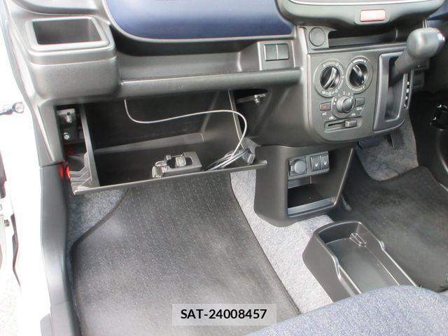 Suzuki ALTO 2022-04 8561084-13