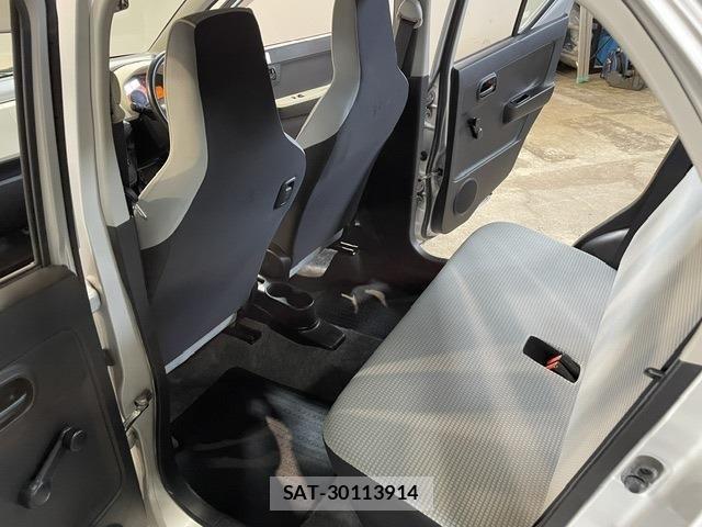 Suzuki ALTO 2015-06 8827730-12