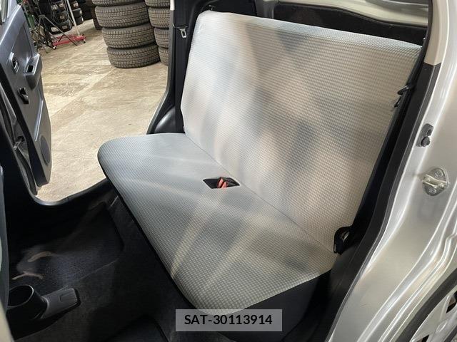Suzuki ALTO 2015-06 8827730-13