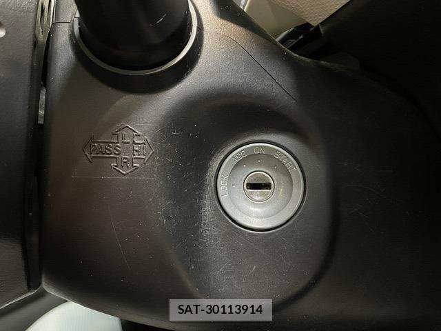 Suzuki ALTO 2015-06 8827730-23