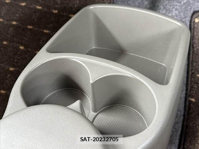 Suzuki ALTO 2013-08 7214528-23