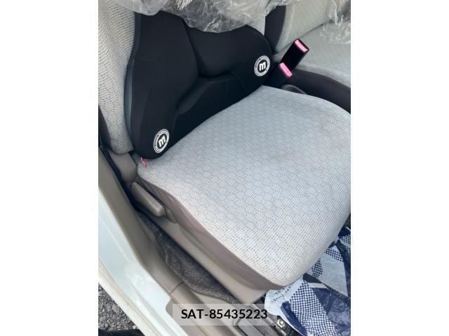 Suzuki ALTO 2013-07 8072756-17