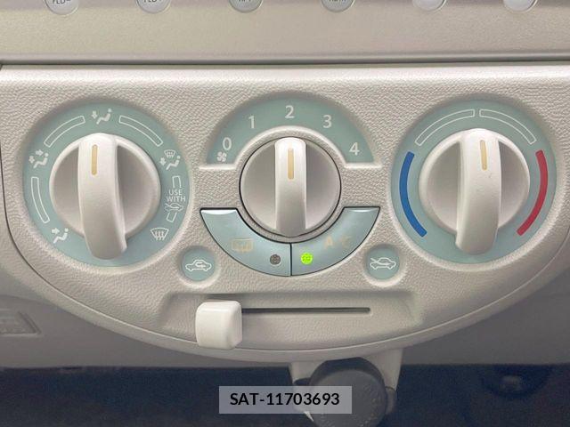 Suzuki ALTO 2015-04 8206209-4