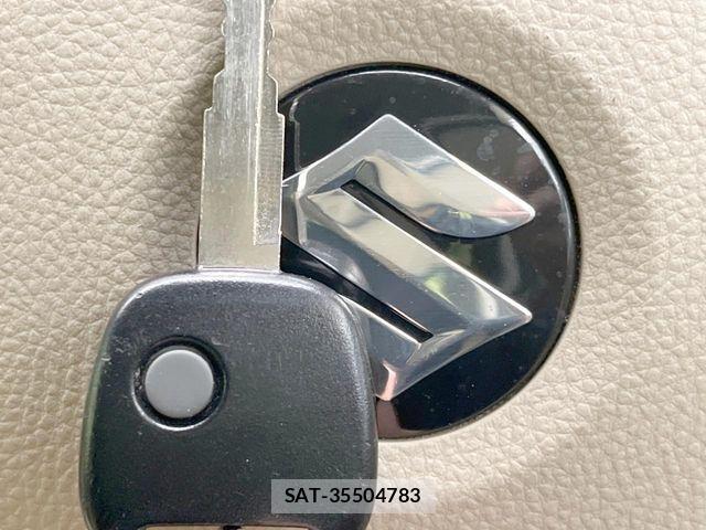 Suzuki ALTO 2012-02 8228820-2