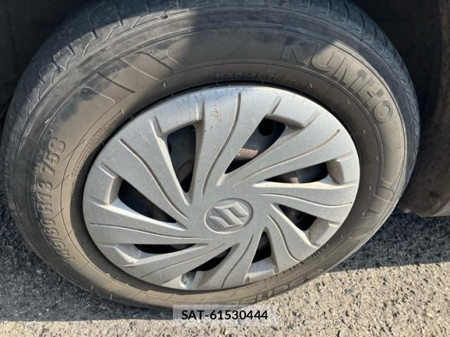 Suzuki ALTO 2013-09 8353867-4