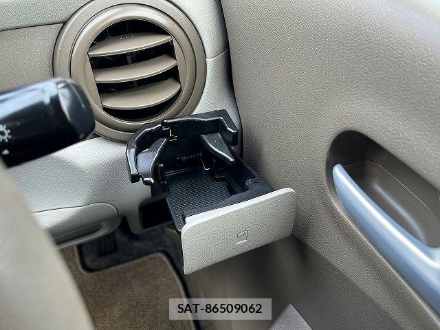 Suzuki ALTO 2013-06 8411144-10