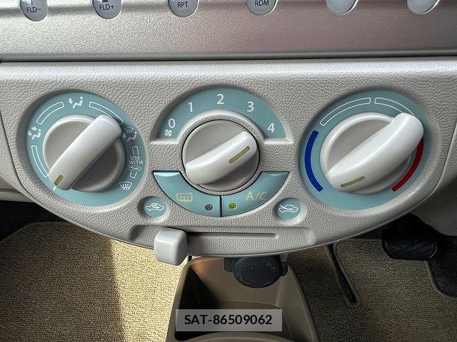 Suzuki ALTO 2013-06 8411144-14