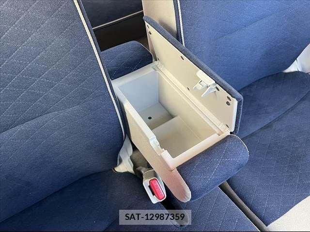 Suzuki LAPIN 2019-10 4586326-29