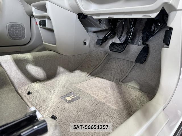 Suzuki LAPIN 2018-01 6988131-28