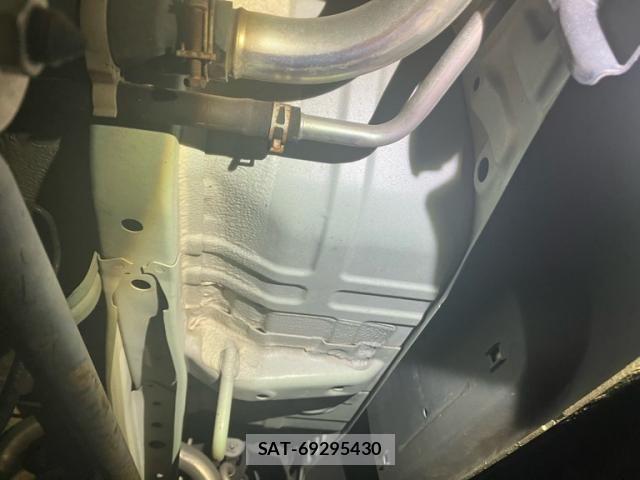 Suzuki LAPIN 2009-01 7214543-7