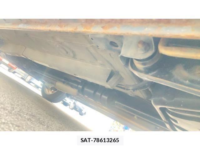 Suzuki LAPIN 2012-04 7214549-13