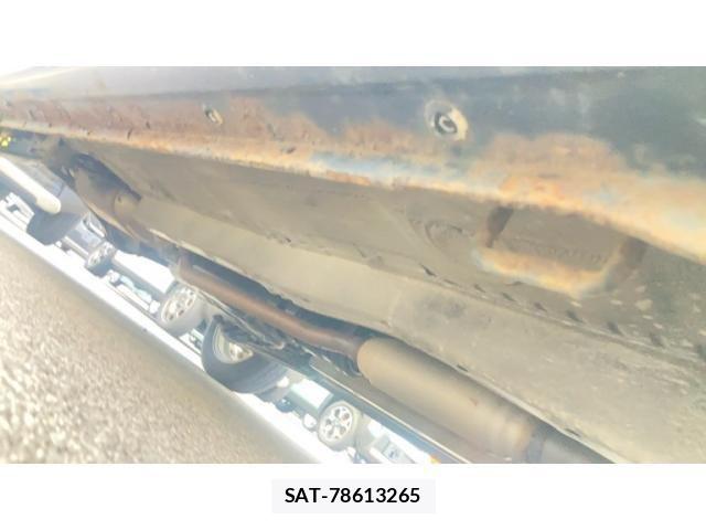 Suzuki LAPIN 2012-04 7214549-6