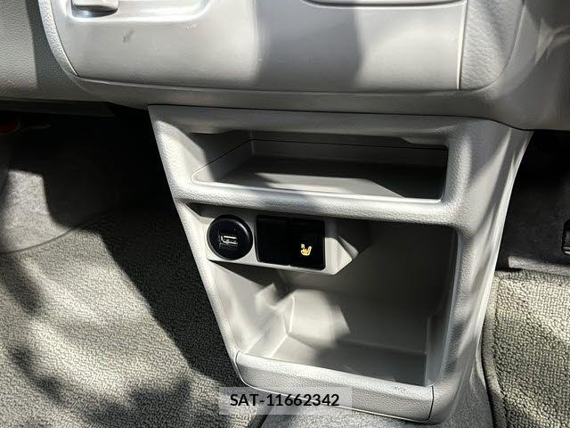 Suzuki LAPIN 2016-09 7614856-5