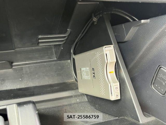Suzuki LAPIN 2011-06 7875212-15