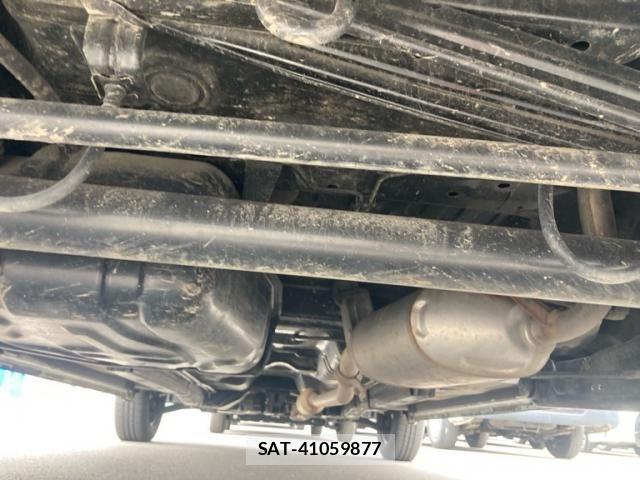 Suzuki LAPIN 2010-01 8072764-15