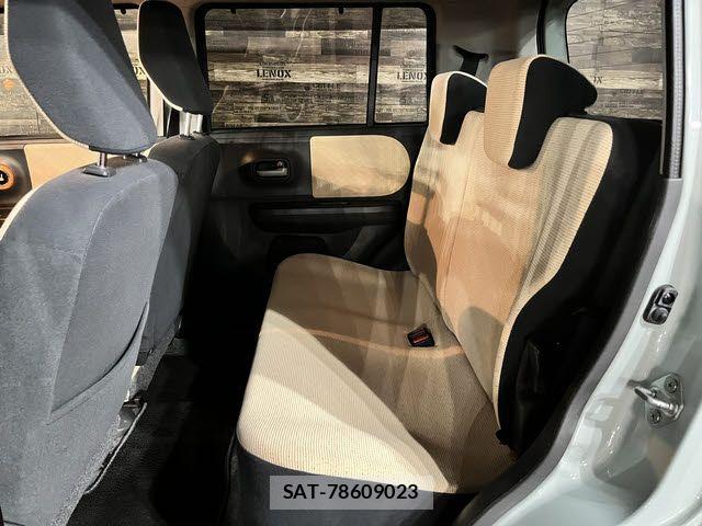Suzuki LAPIN 2013-04 8072763-12
